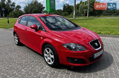 Хэтчбек SEAT Leon 2010 в 