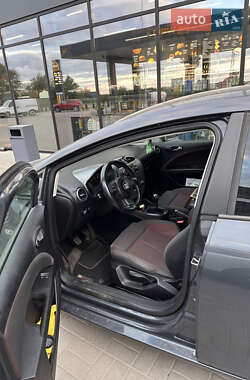 Хэтчбек SEAT Leon 2007 в 