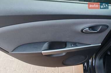 Хэтчбек SEAT Leon 2011 в 