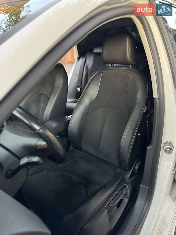 Хэтчбек SEAT Leon 2016 в Днепре