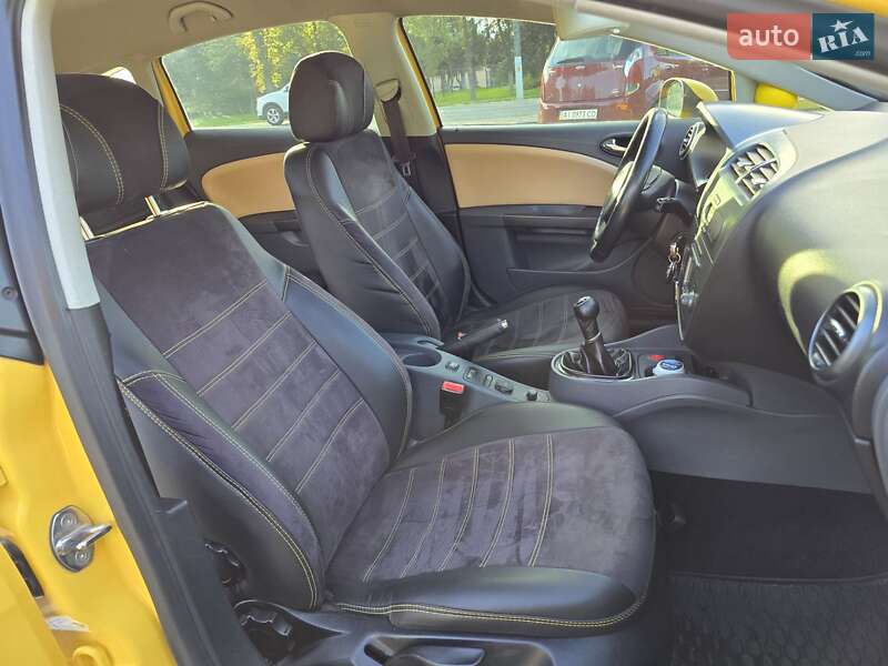 Хэтчбек SEAT Leon 2008 в Киеве