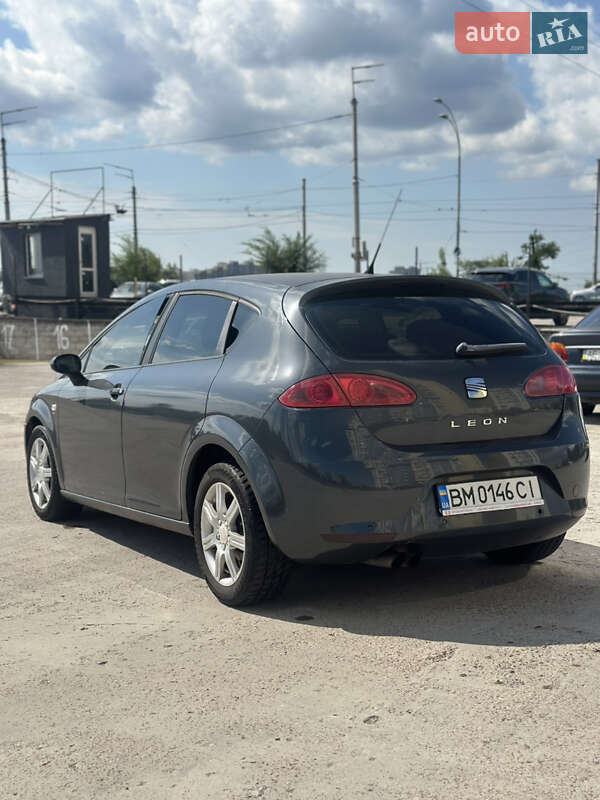 Хэтчбек SEAT Leon 2006 в Киеве