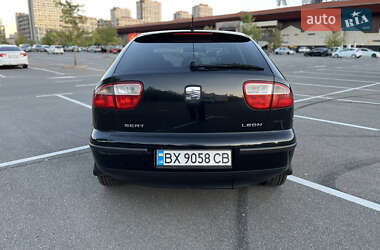 Хэтчбек SEAT Leon 2001 в 