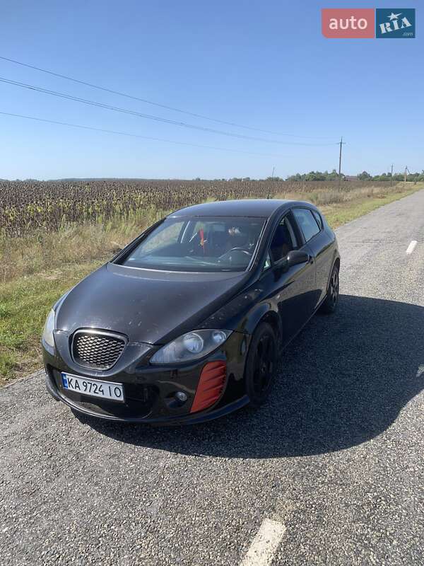 Хэтчбек SEAT Leon 2006 в 