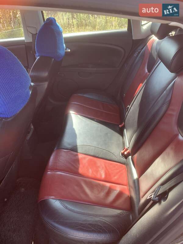 Хетчбек SEAT Leon 2006 в Броварах