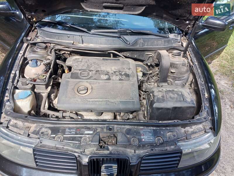 Хэтчбек SEAT Leon 2002 в Чернигове