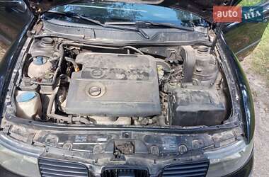 Хэтчбек SEAT Leon 2002 в 