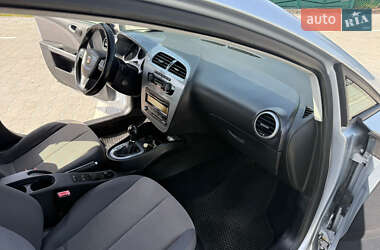 Хэтчбек SEAT Leon 2010 в 
