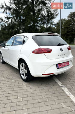 Хэтчбек SEAT Leon 2009 в 