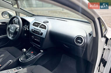 Хэтчбек SEAT Leon 2009 в 