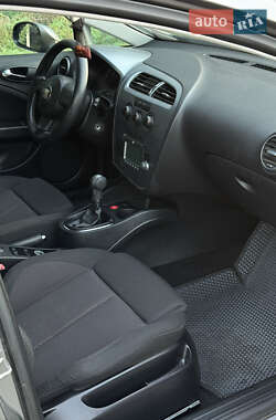 Хэтчбек SEAT Leon 2007 в 