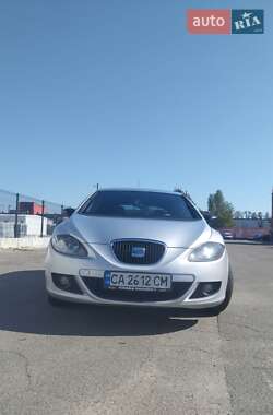 Хэтчбек SEAT Leon 2005 в 