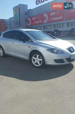 Хэтчбек SEAT Leon 2005 в 