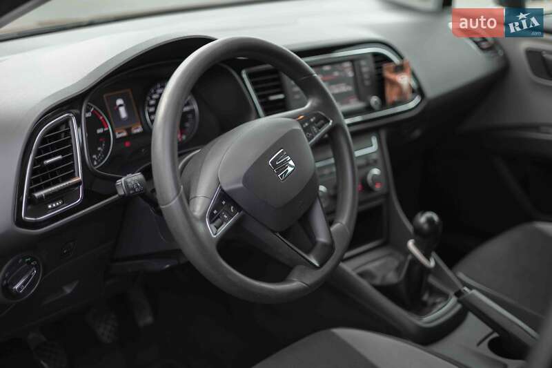 Універсал SEAT Leon 2014 в Ужгороді