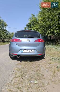 Хэтчбек SEAT Leon 2006 в  фото 2 Хэтчбек SEAT Leon 2006 в