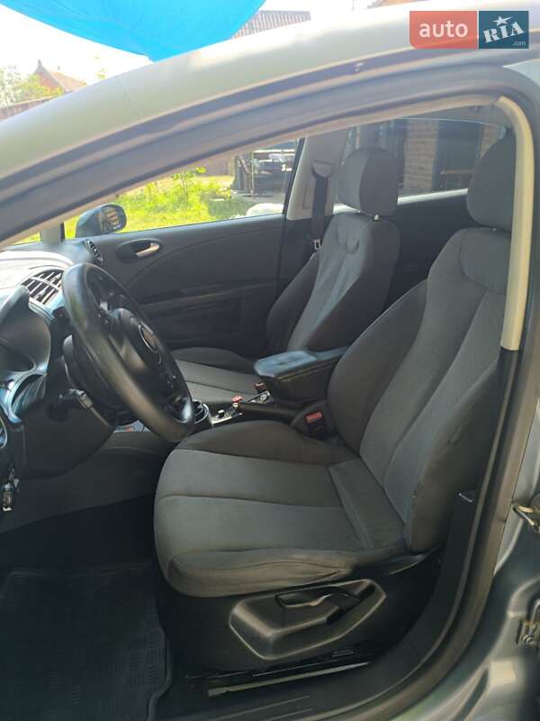 Хетчбек SEAT Leon 2006 в Полтаві фото 12 Хетчбек SEAT Leon 2006 в Полтаві