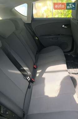 Хэтчбек SEAT Leon 2006 в  фото 18 Хэтчбек SEAT Leon 2006 в