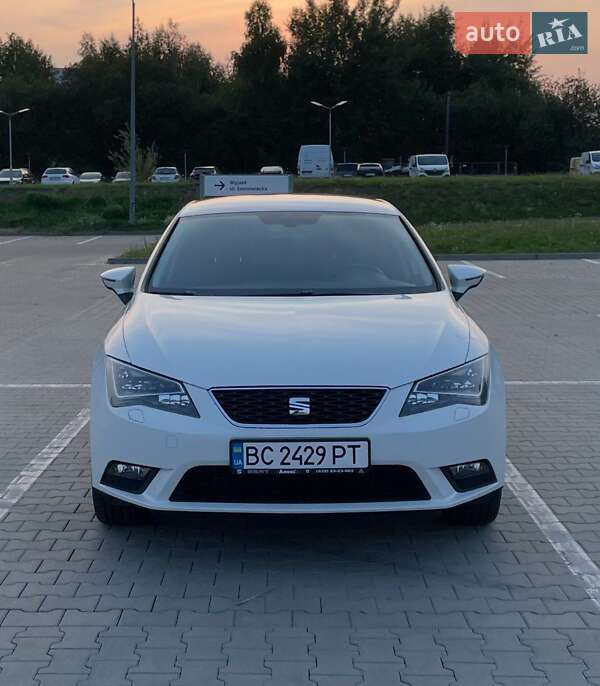Хэтчбек SEAT Leon 2014 в 