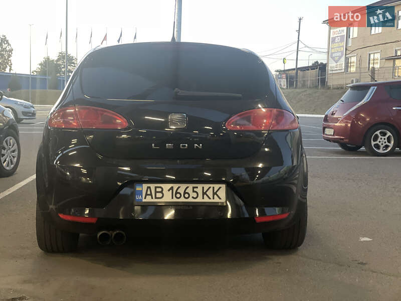Хетчбек SEAT Leon 2008 в Вінниці