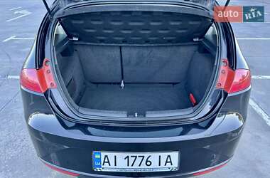 Хэтчбек SEAT Leon 2011 в 
