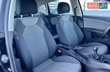 Хэтчбек SEAT Leon 2011 в 