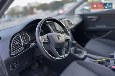 Хэтчбек SEAT Leon 2013 в 