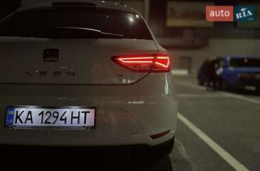 Хэтчбек SEAT Leon 2013 в 