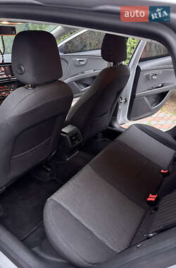 Хэтчбек SEAT Leon 2013 в 