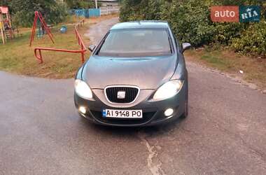 Хэтчбек SEAT Leon 2007 в Старых Петровцах