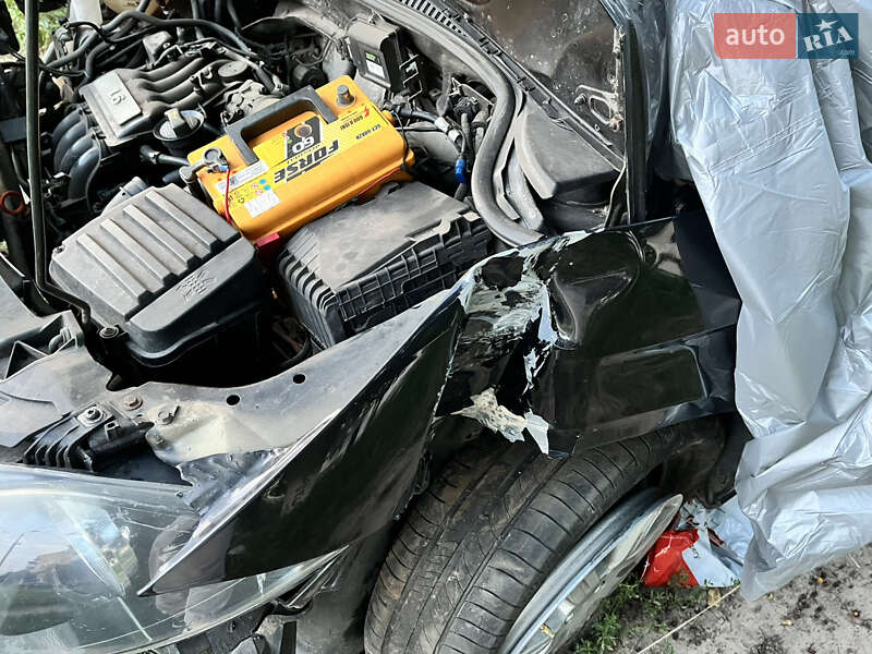 Хетчбек SEAT Leon 2006 в Катюжанці