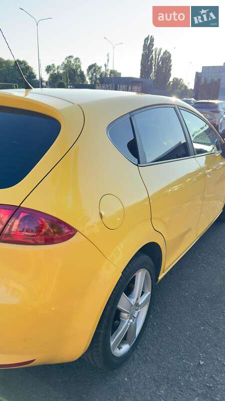 Хетчбек SEAT Leon 2006 в Одесі
