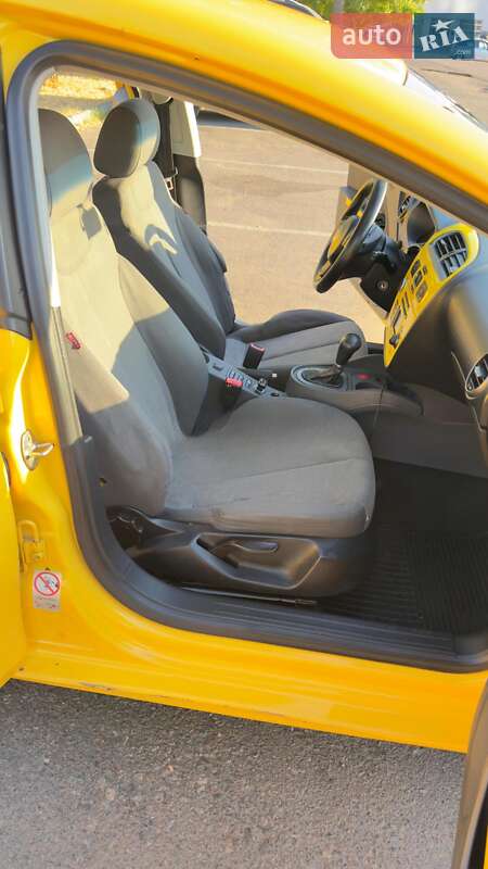 Хетчбек SEAT Leon 2006 в Одесі