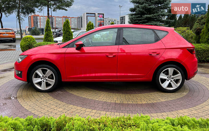 Хэтчбек SEAT Leon 2014 в Львове