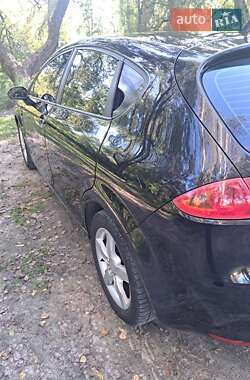Хэтчбек SEAT Leon 2008 в 