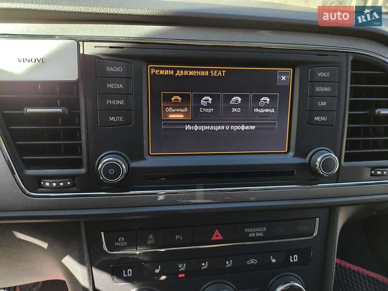 Хэтчбек SEAT Leon 2013 в Лубнах