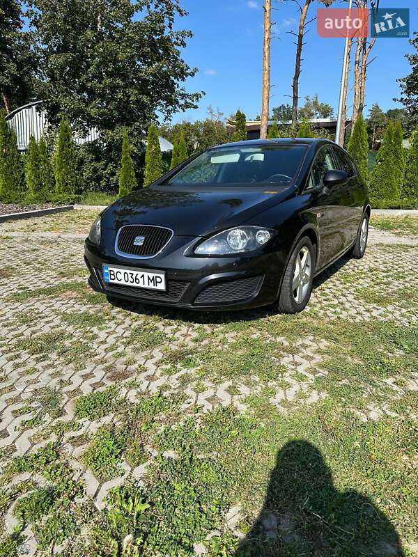 Хэтчбек SEAT Leon 2009 в Харькове
