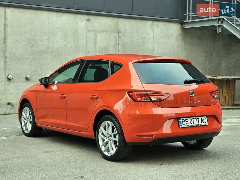 Хэтчбек SEAT Leon 2016 в Киеве