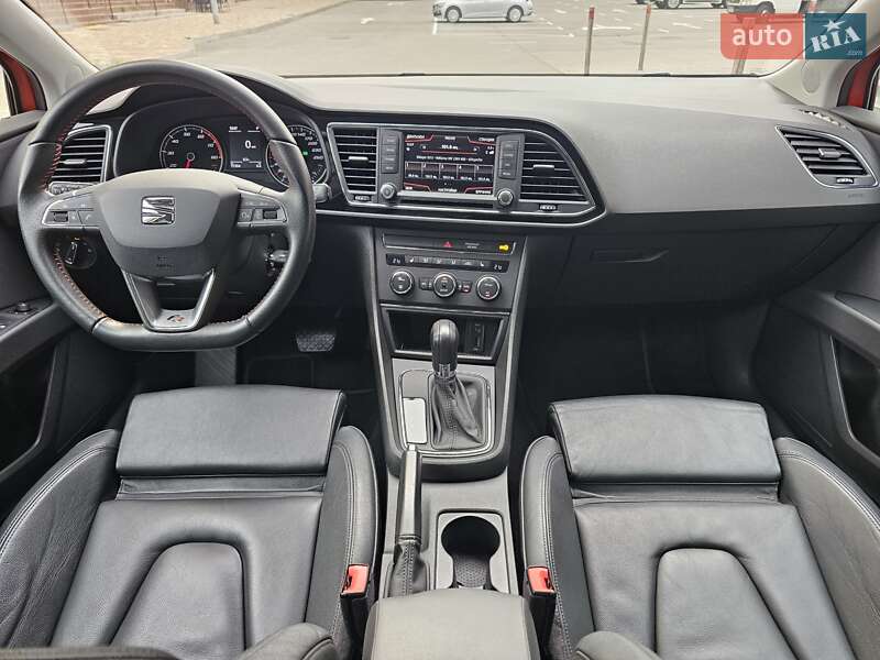 Хэтчбек SEAT Leon 2016 в Киеве