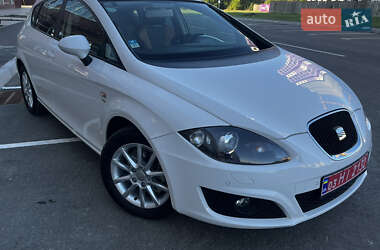 Хэтчбек SEAT Leon 2010 в Умани