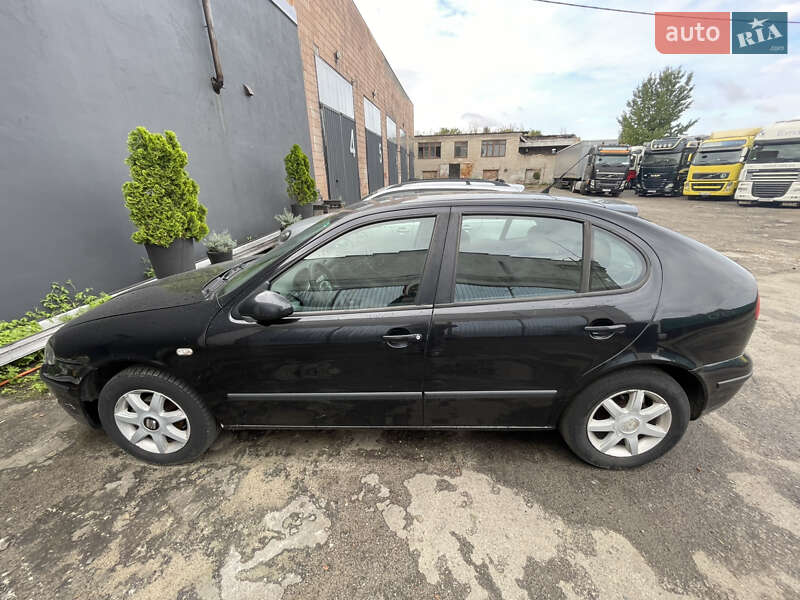 Хэтчбек SEAT Leon 2005 в Луцке