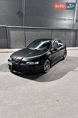 Хэтчбек SEAT Leon 2004 в 