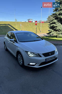Хэтчбек SEAT Leon 2013 в 