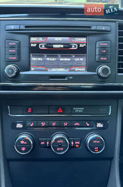 Хэтчбек SEAT Leon 2013 в 