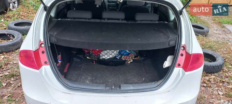 Хетчбек SEAT Leon 2010 в Києві