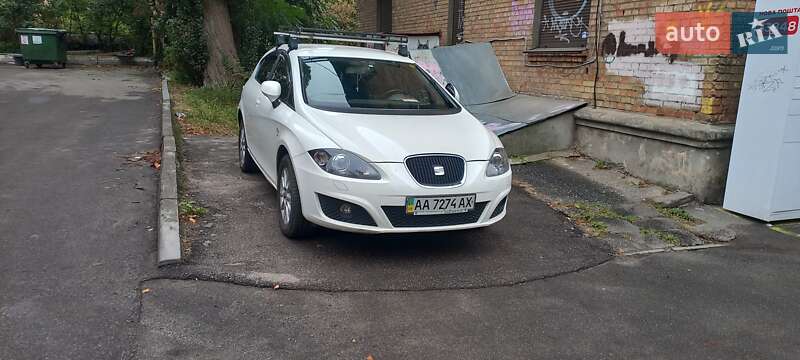 Хетчбек SEAT Leon 2010 в Києві