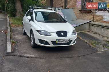 Хэтчбек SEAT Leon 2010 в 