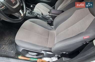 Хэтчбек SEAT Leon 2010 в 