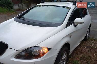 Хэтчбек SEAT Leon 2010 в 