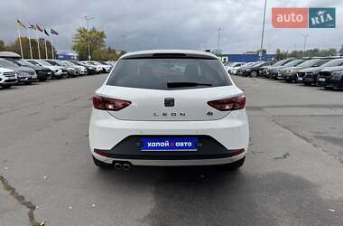 Хэтчбек SEAT Leon 2016 в 