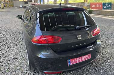 Хэтчбек SEAT Leon 2010 в 